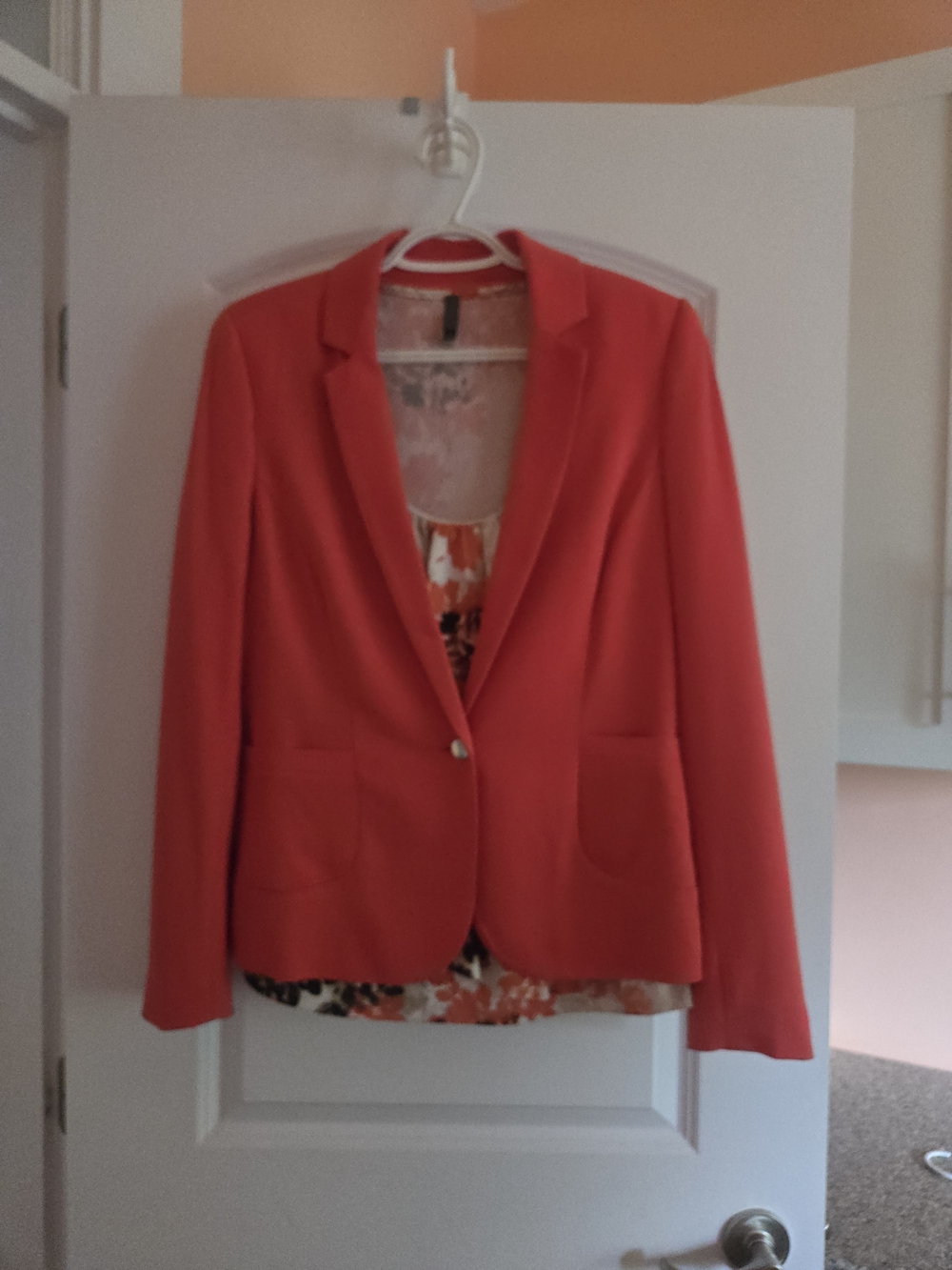 Reitmans Summer Colour Coral Single-Button Blazer With Matching Top